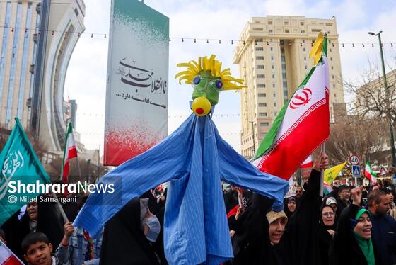 گزارش تصویری | راهپیمایی مردم مشهد در یوم الله ۲۲ بهمن ۲