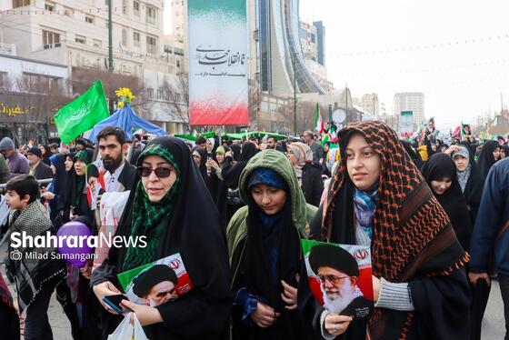 گزارش تصویری | راهپیمایی مردم مشهد در یوم الله ۲۲ بهمن ۲