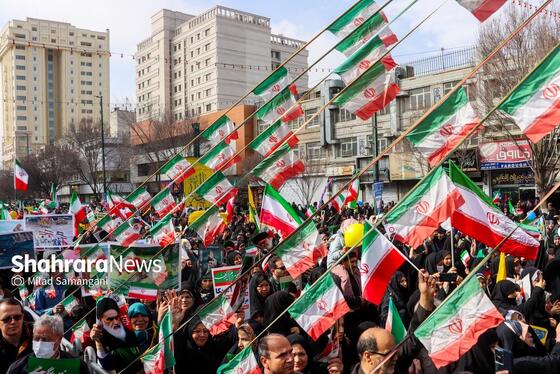 گزارش تصویری | راهپیمایی مردم مشهد در یوم الله ۲۲ بهمن ۲