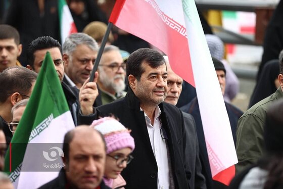 گزارش تصویری | حضور اعضای هیئت دولت چهاردهم در راهپیمایی ۲۲ بهمن ۱۴۰۴