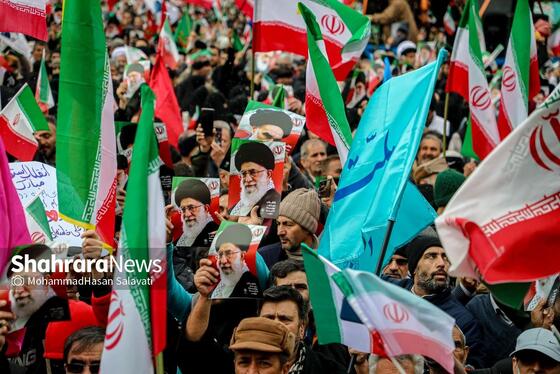 گزارش تصویری | راهپیمایی مردم مشهد در یوم الله ۲۲ بهمن -۳