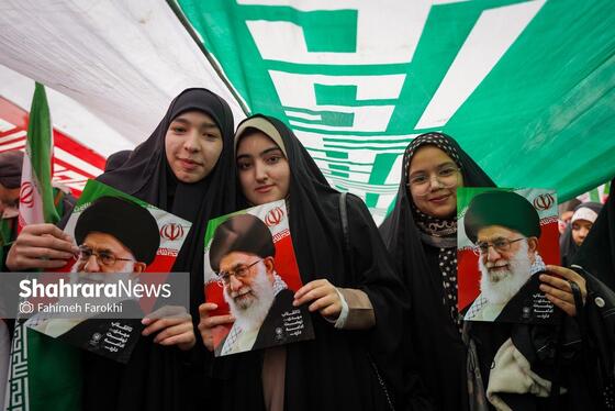 گزارش تصویری | نسل «z» پای کار انقلاب اسلامی