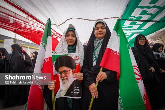 گزارش تصویری | نسل «z» پای کار انقلاب اسلامی