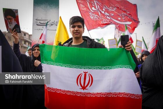 گزارش تصویری | نسل «z» پای کار انقلاب اسلامی