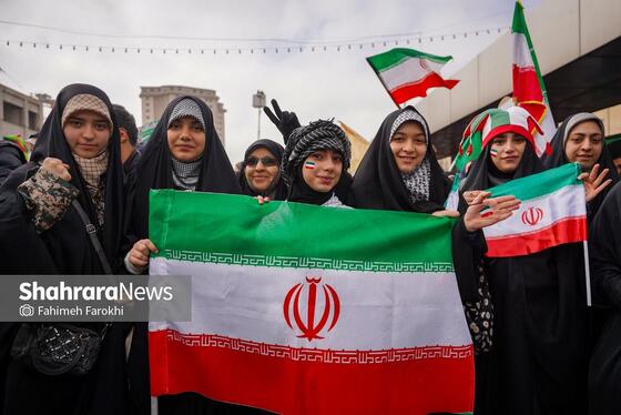 گزارش تصویری | نسل «z» پای کار انقلاب اسلامی