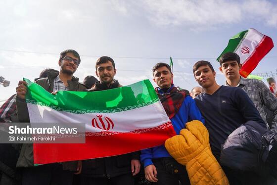 گزارش تصویری | نسل «z» پای کار انقلاب اسلامی