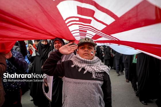گزارش تصویری | پرچم بالاست