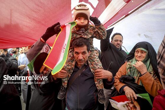 گزارش تصویری | پرچم بالاست