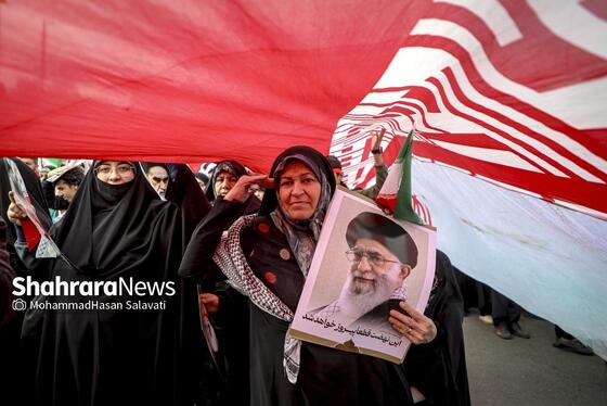 گزارش تصویری | پرچم بالاست