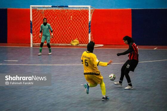 گزارش تصویری | لیگ برتر فوتسال بانوان | مسابقه فوتسال بازرگانی دائم پناه مشهد و سپاهان اصفهان