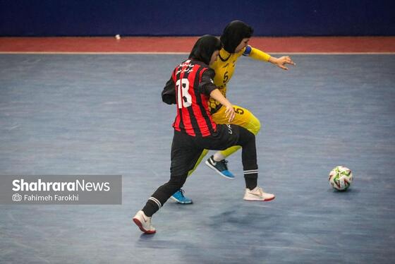 گزارش تصویری | لیگ برتر فوتسال بانوان | مسابقه فوتسال بازرگانی دائم پناه مشهد و سپاهان اصفهان