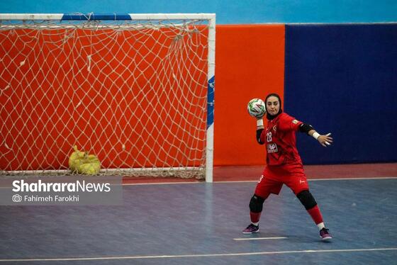 گزارش تصویری | لیگ برتر فوتسال بانوان | مسابقه فوتسال بازرگانی دائم پناه مشهد و سپاهان اصفهان