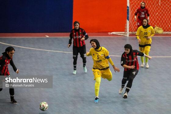 گزارش تصویری | لیگ برتر فوتسال بانوان | مسابقه فوتسال بازرگانی دائم پناه مشهد و سپاهان اصفهان