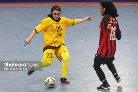 گزارش تصویری | لیگ برتر فوتسال بانوان | مسابقه فوتسال بازرگانی دائم پناه مشهد و سپاهان اصفهان