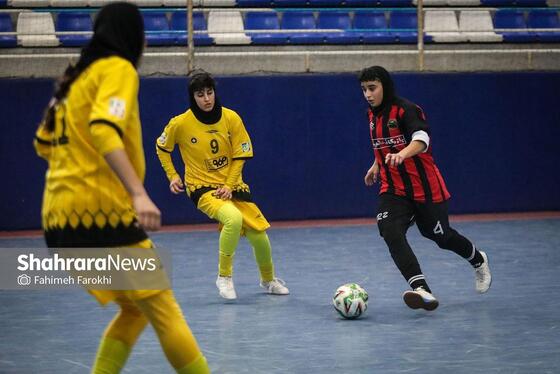 گزارش تصویری | لیگ برتر فوتسال بانوان | مسابقه فوتسال بازرگانی دائم پناه مشهد و سپاهان اصفهان