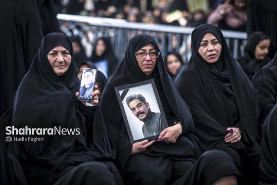 گزارش تصویری | مراسم چهلم شهدای حوادث دی‌ماه، در حرم امام‌رضا(ع)