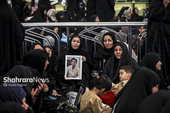 گزارش تصویری | مراسم چهلم شهدای حوادث دی‌ماه، در حرم امام‌رضا(ع)