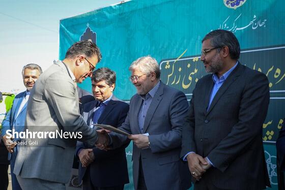 گزارش تصویری | آیین بهره‌برداری از پل بتنی زرکش و فاز اول کندرو بزرگراه پیامبراعظم(ص) مشهد