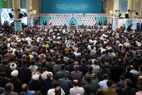 محفل انس با قرآن کریم با حضور رهبر انقلاب اسلامی برگزار شد + تصاویر (۳۰ بهمن ۱۴۰۴)