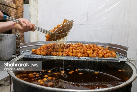 گزارش تصویری | کارگاه پخت زولبیا و بامیه در ماه مبارک رمضان