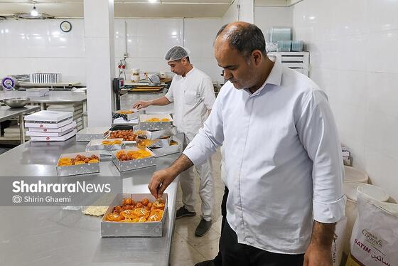 گزارش تصویری | کارگاه پخت زولبیا و بامیه در ماه مبارک رمضان