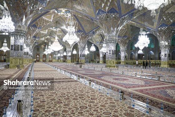 گزارش تصویری | ضیافت افطار در حرم مطهر رضوی