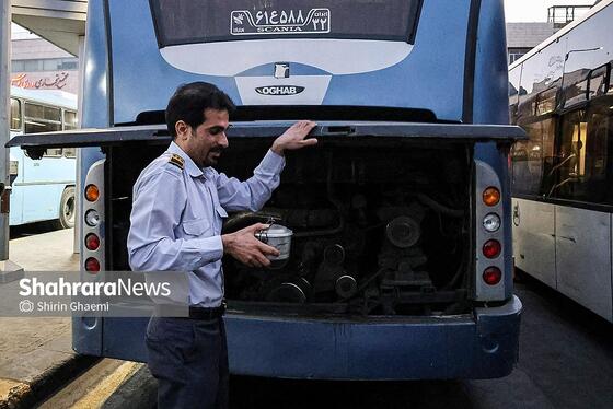 گزارش تصویری | افطاری ساده، رانندگان اتوبوس شهری