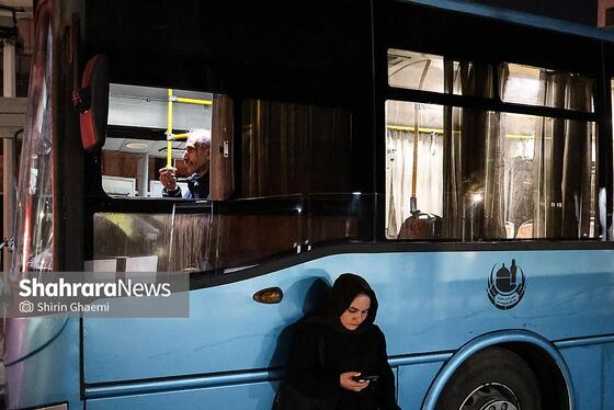گزارش تصویری | افطاری ساده، رانندگان اتوبوس شهری