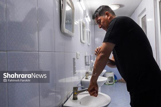 گزارش تصویری | افطاری ساده،آتش‌نشانان