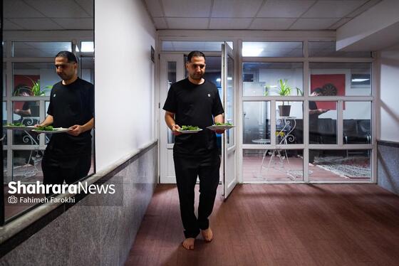 گزارش تصویری | افطاری ساده،آتش‌نشانان