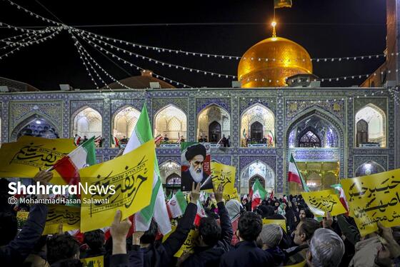 گزارش تصویری | اجتماع مردم مشهد در محکومیت حملات آمریکایی، صهیونی به ایران در حرم مطهر رضوی