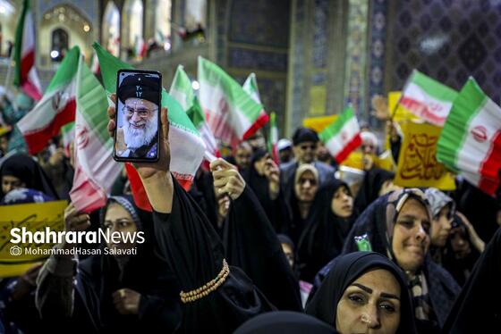 گزارش تصویری | اجتماع مردم مشهد در محکومیت حملات آمریکایی، صهیونی به ایران در حرم مطهر رضوی