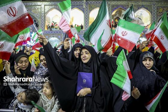 گزارش تصویری | اجتماع مردم مشهد در محکومیت حملات آمریکایی، صهیونی به ایران در حرم مطهر رضوی