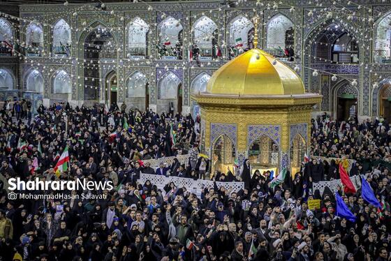 گزارش تصویری | اجتماع مردم مشهد در محکومیت حملات آمریکایی، صهیونی به ایران در حرم مطهر رضوی