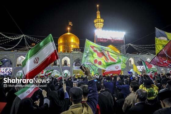 گزارش تصویری | اجتماع مردم مشهد در محکومیت حملات آمریکایی، صهیونی به ایران در حرم مطهر رضوی