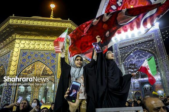 گزارش تصویری | اجتماع مردم مشهد در محکومیت حملات آمریکایی، صهیونی به ایران در حرم مطهر رضوی