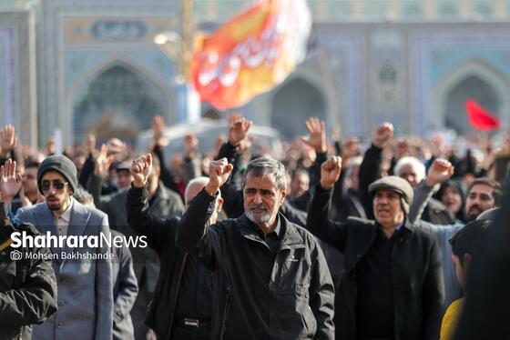گزارش تصویری | عزاداری شهادت رهبر معظم انقلاب اسلامی، در حرم امام‌رضا (ع) - ۲