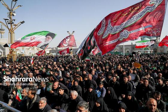 گزارش تصویری | عزاداری شهادت رهبر معظم انقلاب اسلامی، در حرم امام‌رضا (ع) - ۲