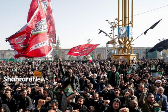 گزارش تصویری | عزاداری شهادت رهبر معظم انقلاب اسلامی، در حرم امام‌رضا (ع) - ۲