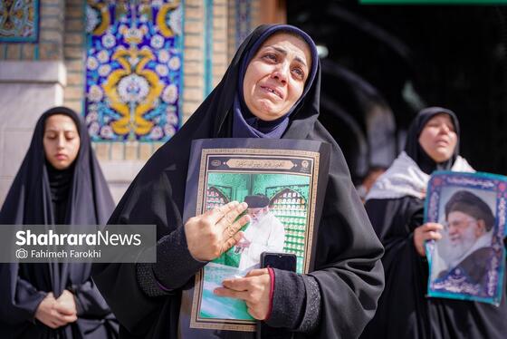 گزارش تصویری | موج عشق و اشک در عزای شهادت رهبر معظم انقلاب اسلامی، در حرم امام‌رضا (ع)