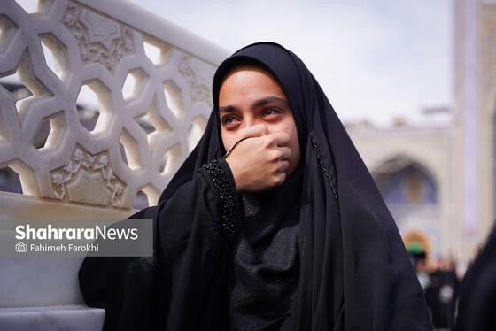 گزارش تصویری | موج عشق و اشک در عزای شهادت رهبر معظم انقلاب اسلامی، در حرم امام‌رضا (ع)