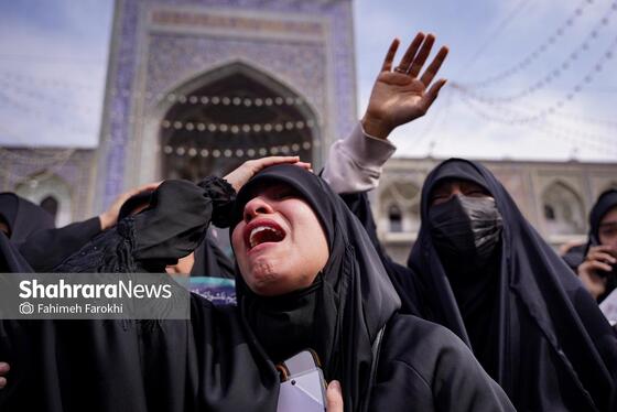 گزارش تصویری | موج عشق و اشک در عزای شهادت رهبر معظم انقلاب اسلامی، در حرم امام‌رضا (ع)