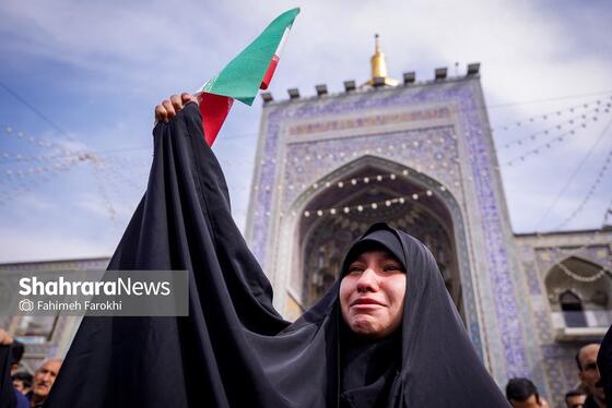 گزارش تصویری | موج عشق و اشک در عزای شهادت رهبر معظم انقلاب اسلامی، در حرم امام‌رضا (ع)