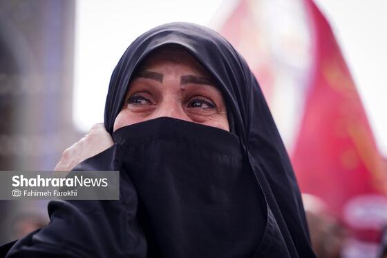 گزارش تصویری | موج عشق و اشک در عزای شهادت رهبر معظم انقلاب اسلامی، در حرم امام‌رضا (ع)