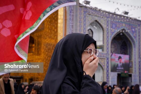 گزارش تصویری | موج عشق و اشک در عزای شهادت رهبر معظم انقلاب اسلامی، در حرم امام‌رضا (ع)