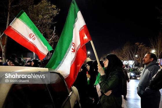 گزارش تصویری اولین شب سوگواری مردم به مناسبت شهادت مقام معظم رهبری