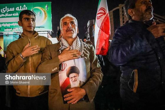 گزارش تصویری اولین شب سوگواری مردم به مناسبت شهادت مقام معظم رهبری