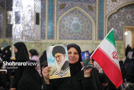 گزارش تصویری | حضور باشکوه مردم در مراسم عزاداری شهادت قائد امت در حرم امام‌رضا(ع)