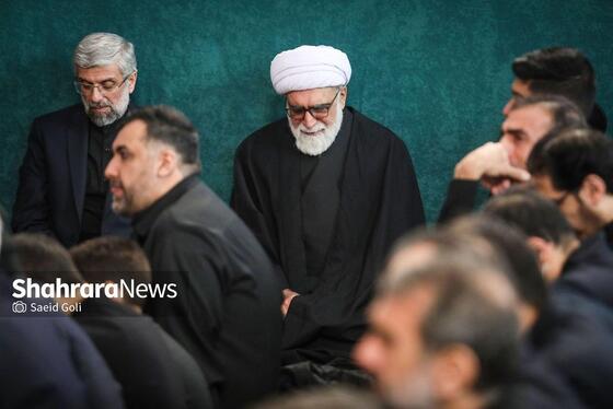 گزارش تصویری | حضور باشکوه مردم در مراسم عزاداری شهادت قائد امت در حرم امام‌رضا(ع)