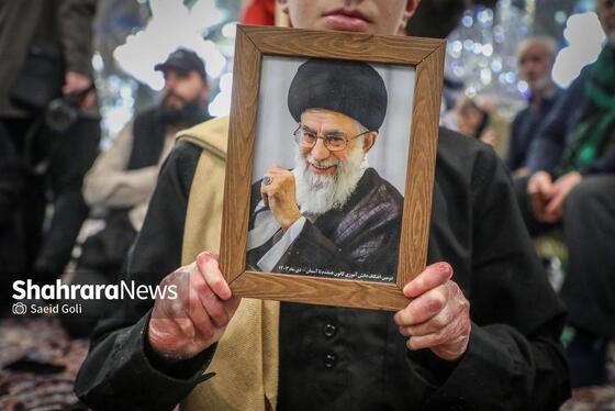 گزارش تصویری | حضور باشکوه مردم در مراسم عزاداری شهادت قائد امت در حرم امام‌رضا(ع)